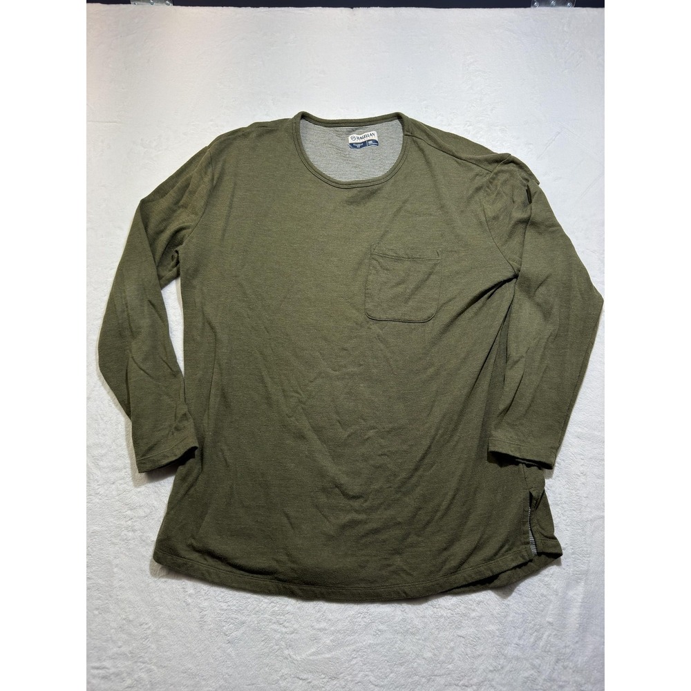 Magellan Outdoors Shirt Mens 2XL Green Long Sleeve Pocket Crew Neck Tee Casual